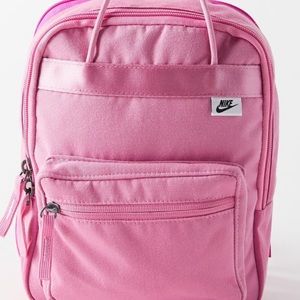 Nike tanjun mini backpack